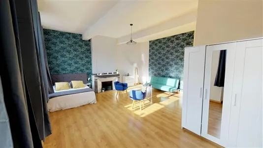 Rooms in Toulouse - photo 3