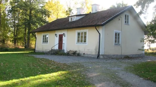 Houses in Katrineholm - photo 1