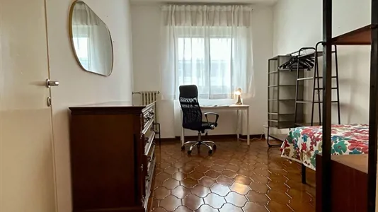 Rooms in Milano Zona 8 - Fiera, Gallaratese, Quarto Oggiaro - photo 2