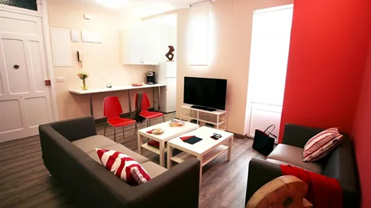Rooms in Madrid Chamberí - photo 4