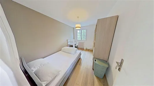 Rooms in Poitiers - photo 3