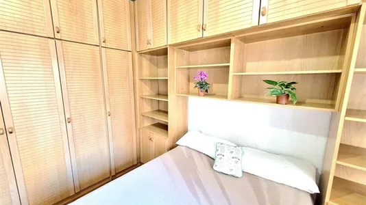 Rooms in Barcelona Sants-Montjuïc - photo 4