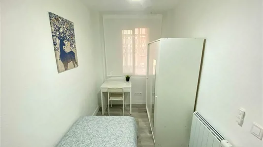 Rooms in Madrid Usera - photo 1
