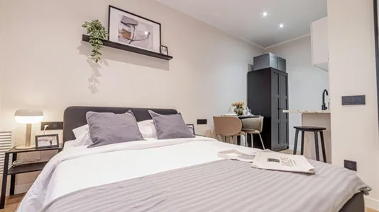 Rooms in Barcelona Sarrià-St. Gervasi - photo 3