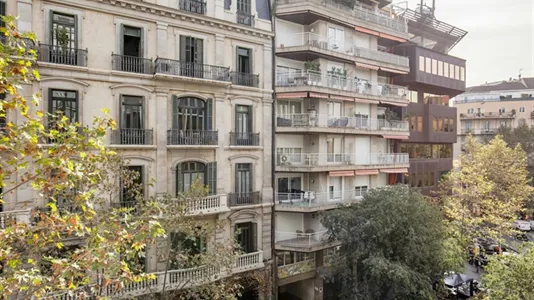 Apartments in Barcelona Eixample - photo 5