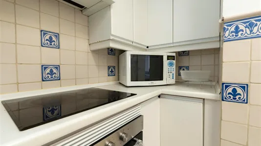 Rooms in Madrid Salamanca - photo 8