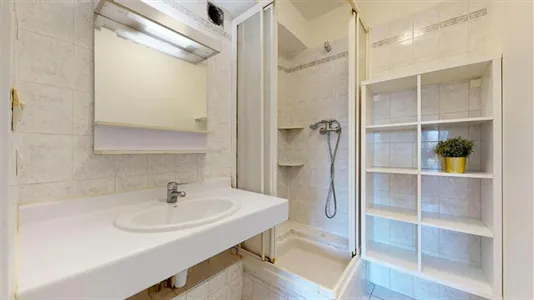 Rooms in Lyon - photo 9
