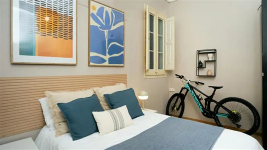 Rooms in Barcelona Eixample - photo 2