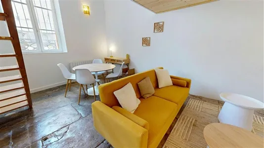 Apartments in Lyon - photo 2