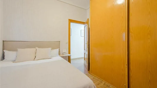 Rooms in Madrid Retiro - photo 3
