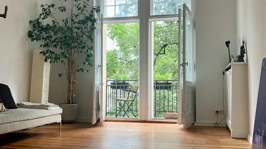 Apartments in Berlin Charlottenburg-Wilmersdorf - photo 1