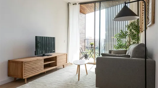 Apartments in Barcelona Eixample - photo 3
