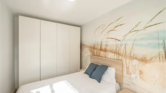 Apartments in Los Claveles - photo 2