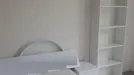 Room for rent, Turin, Piemonte, &lt;span class=&quot;blurred street&quot; onclick=&quot;ProcessAdRequest(7734886)&quot;&gt;&lt;span class=&quot;hint&quot;&gt;See streetname&lt;/span&gt;[xxxxxxxxxxxxx]&lt;/span&gt;