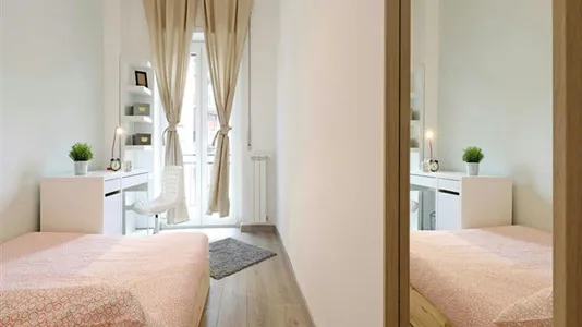 Rooms in Roma Municipio XII – Monte Verde - photo 3