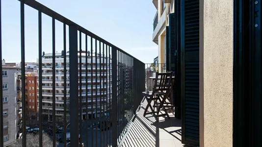 Apartments in Barcelona Eixample - photo 2