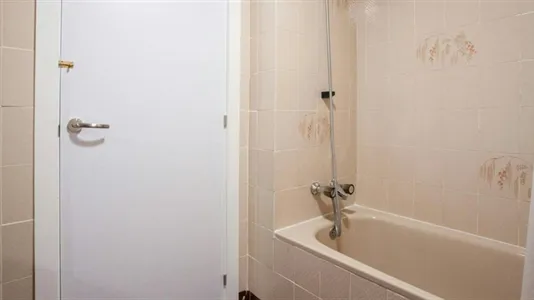 Rooms in Madrid Hortaleza - photo 8