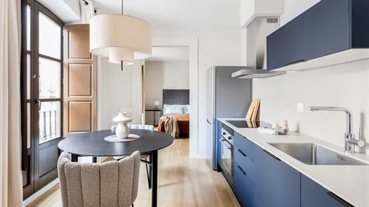 Apartments in Barcelona Ciutat Vella - photo 8