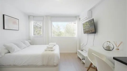 Apartments in Madrid Ciudad Lineal - photo 7