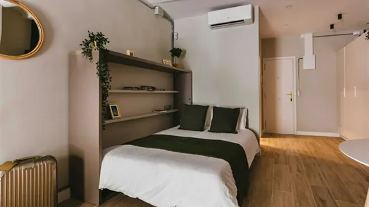 Apartments in Barcelona Ciutat Vella - photo 2