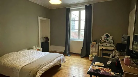 Rooms in Lyon - photo 2