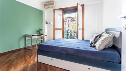 Room for rent in Milano Zona 6 - Barona, Lorenteggio, Milan