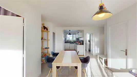 Rooms in Grenoble - photo 3