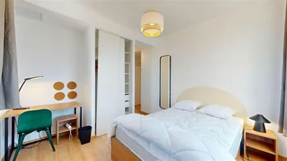 Room for rent in Pontoise, Île-de-France