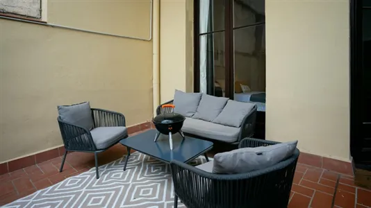 Rooms in Barcelona Eixample - photo 5