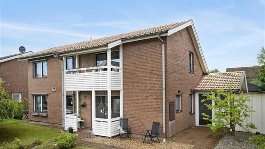 Houses in Helsingborg - photo 1