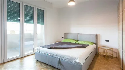 Room for rent in Buccinasco, Lombardia