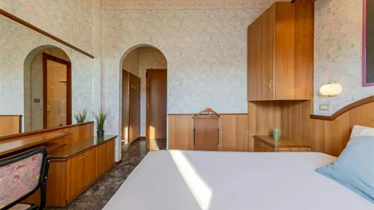 Rooms in Novara - photo 4