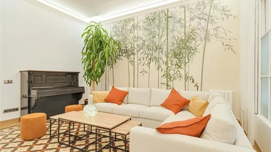 Rooms in Barcelona Eixample - photo 7