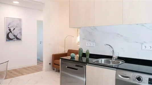 Rooms in Madrid Chamberí - photo 9