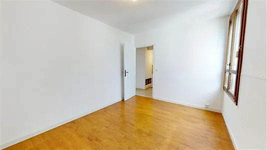 Apartments in Lyon - photo 3