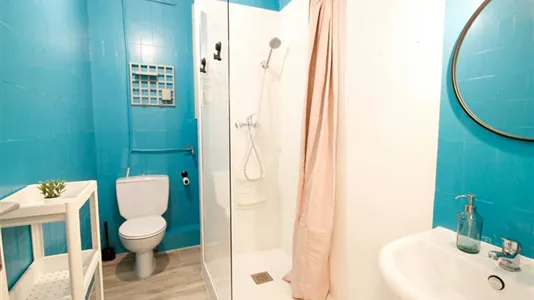 Rooms in Barcelona Eixample - photo 10