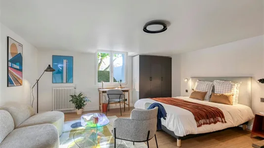 Houses in Lille - photo 2