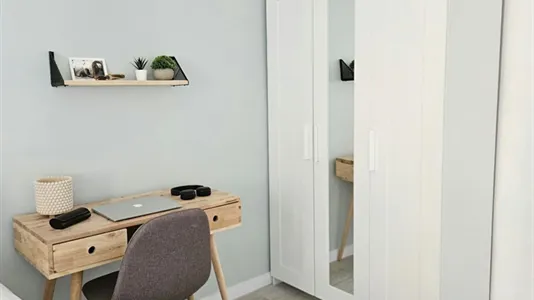 Apartments in Barcelona Ciutat Vella - photo 3