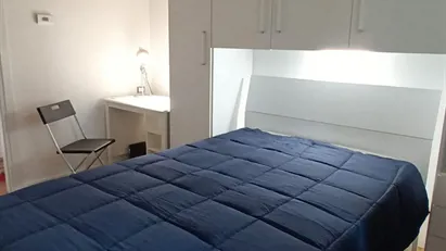 Room for rent in Paderno Dugnano, Lombardia