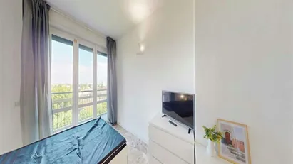 Room for rent in Milano Zona 4 - Vittoria, Forlanini, Milan