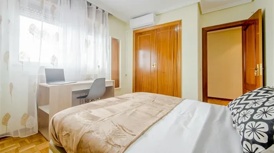 Rooms in Madrid Fuencarral-El Pardo - photo 4