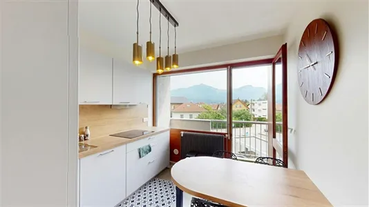 Rooms in Chambéry - photo 8