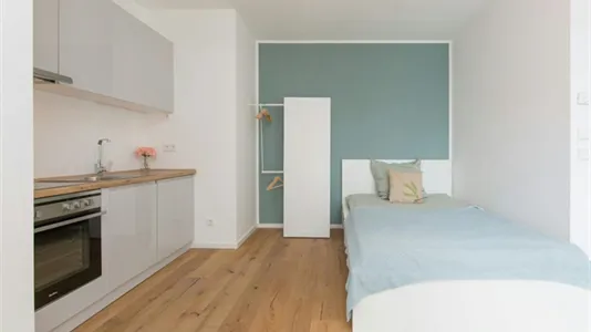 Rooms in Berlin Mitte - photo 1