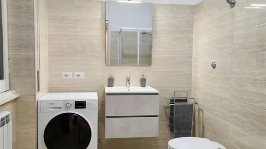 Rooms in Roma Municipio VI – Roma Delle Torri - photo 3