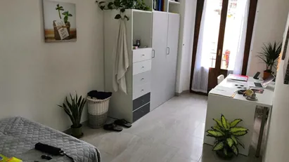 Room for rent in Milano Zona 9 - Porta Garibaldi, Niguarda, Milan