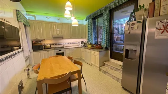 Rooms in Madrid Hortaleza - photo 5