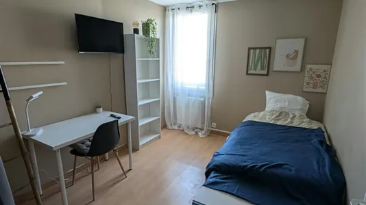 Rooms in Torcy - photo 2