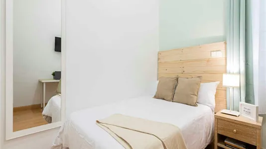 Rooms in Madrid Centro - photo 1