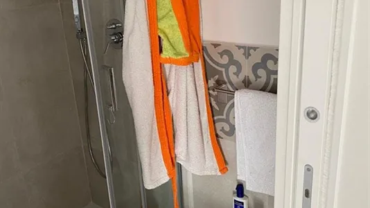 Rooms in Roma Municipio XIV – Monte Mario - photo 10