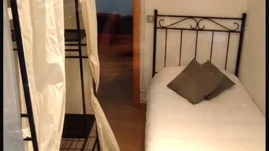 Rooms in Barcelona Les Corts - photo 1